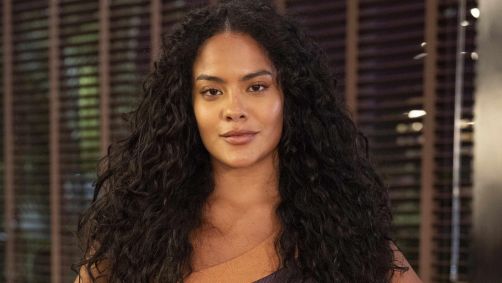 Bella Campos é Maria de Fátima em "Vale Tudo"