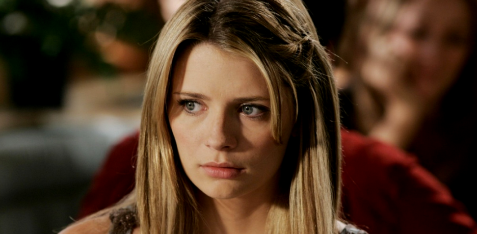 Mischa Barton como Marissa Cooper em "The O.C." • Reprodução