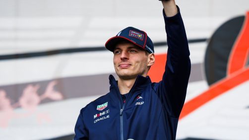 Max Verstappen em evento da Red Bull no Japão