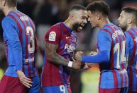 Corinthians x Vasco: Coutinho tem vantagem sobre Memphis Depay na carreira