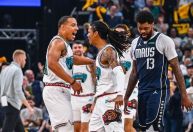Grizzlies ofuscam brilho de Davis, vencem Mavs e vão aos playoffs da NBA