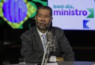 PDT vê Lupi enfraquecido com postura adotada por Lula
