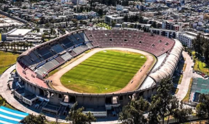 Estádio Monumental de la UNSA, em Arequipa, no Peru