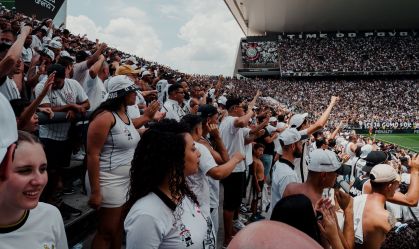 Torcedores na Neo Química Arena para Corinthians x Sport