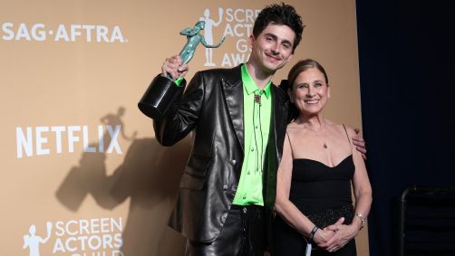 Timothée Chalamet, e sua mãe Nicole Flender no Screen Actors Guild Awards 2025