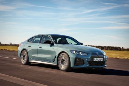 BMW lança novo i4 no Brasil