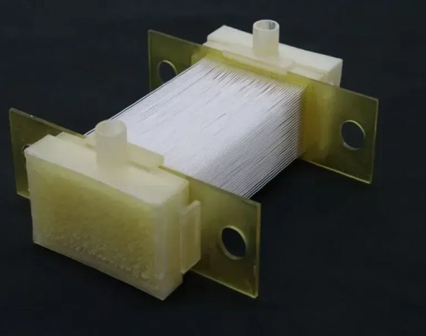 Os cientistas criaram um sistema circulatório a partir de rede de fibras ocas semipermeáveis, onde as células cresceram em volta • Shoji Takeuchi/Universidade de Tóquio