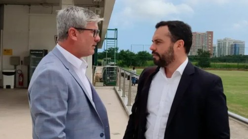 Odair Hellmann e Mário Bittencourt na época em que o técnico trabalhou no Fluminense