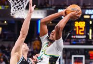 NBA: Bucks buscam recuperação após Pacers abrirem 2 a 0 nos playoffs