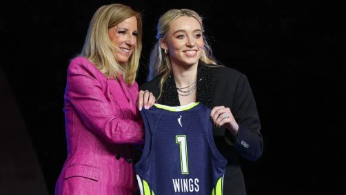 Paige Bueckers é escolha nº 1 no draft da WNBA