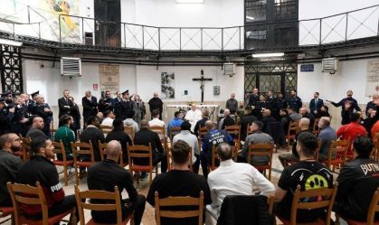 Papa Francisco visita prisão de Roma como parte de programação da Páscoa