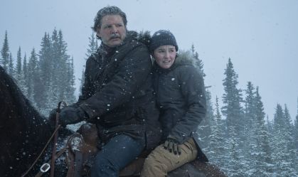 pedro-pascal-kaitlyn-dever