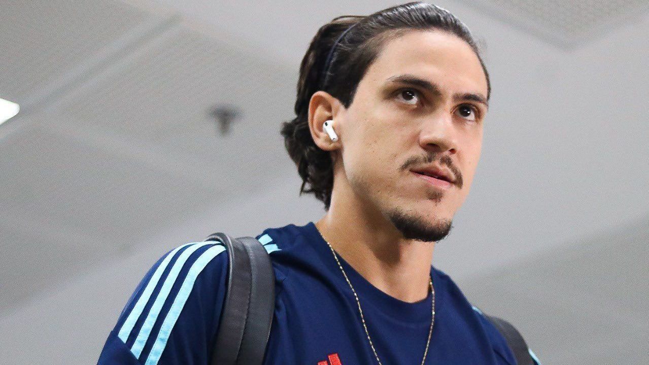 Pedro chega ao Maracanã para Flamengo x Central Córdoba