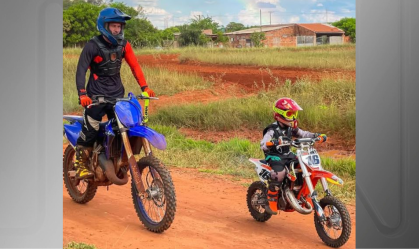 Piloto que morreu com filho invadiu a contramão e bateu, diz investigação