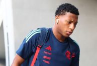 Federação Equatoriana afirma que Flamengo sabia do tratamento de Plata