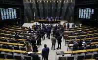 Análise: PL da Adultização é teste para regulação ampla