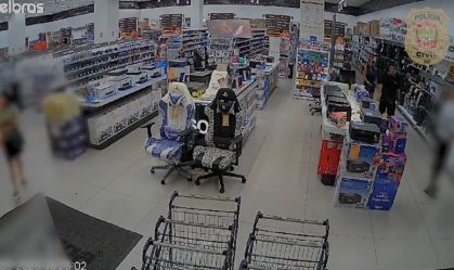 Casal é preso por furtos de artigos de luxo e compras com dinheiro falso