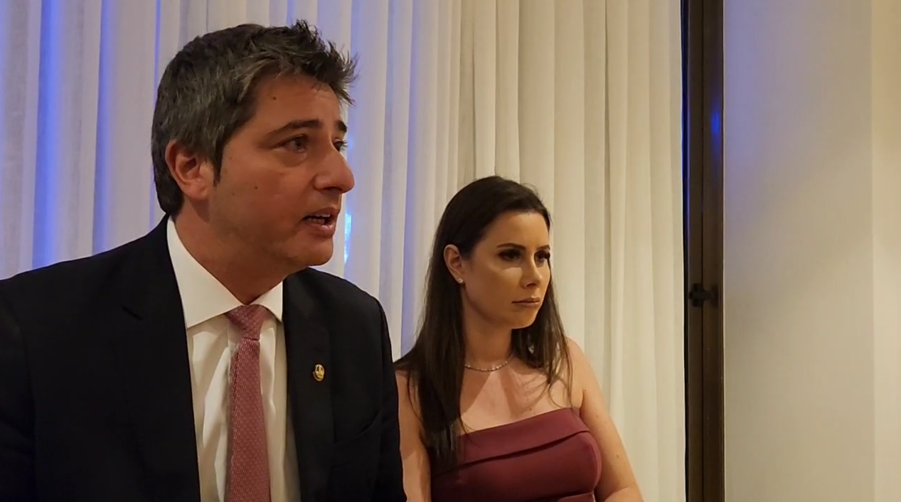 Carlos Portinho e Carol de Toni