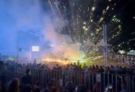 Vídeo: Fogos de artifício atingem plateia de rodeio antes de show em MS