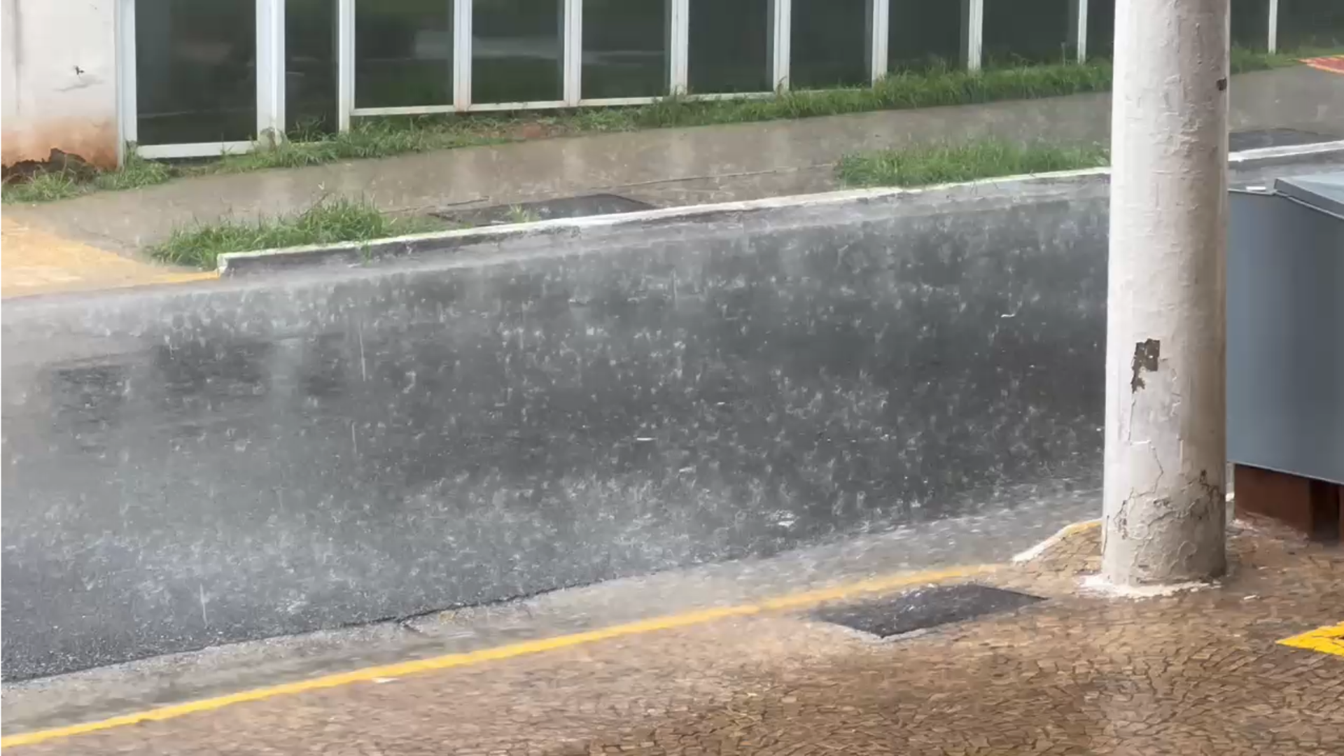 Forte chuva dispara alerta severo e coloca SP em estado de atenção