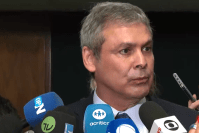 Líder do PT diz que PL da Anistia foi feito sob medida para Bolsonaro