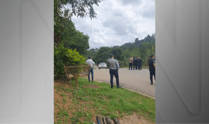 bateria de carro acaba durante reconstituição
