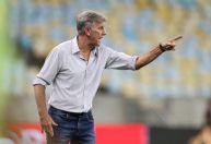 Renato Gaúcho sobre VAR: “CBF dá uma Ferrari para o Stevie Wonder pilotar”