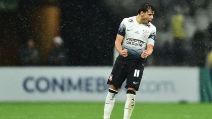 Romero marcou o gol do Corinthians contra o Racing