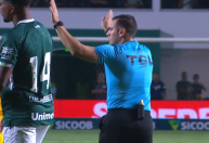 Série B 2025 começa com VAR quebrado e gol relâmpago