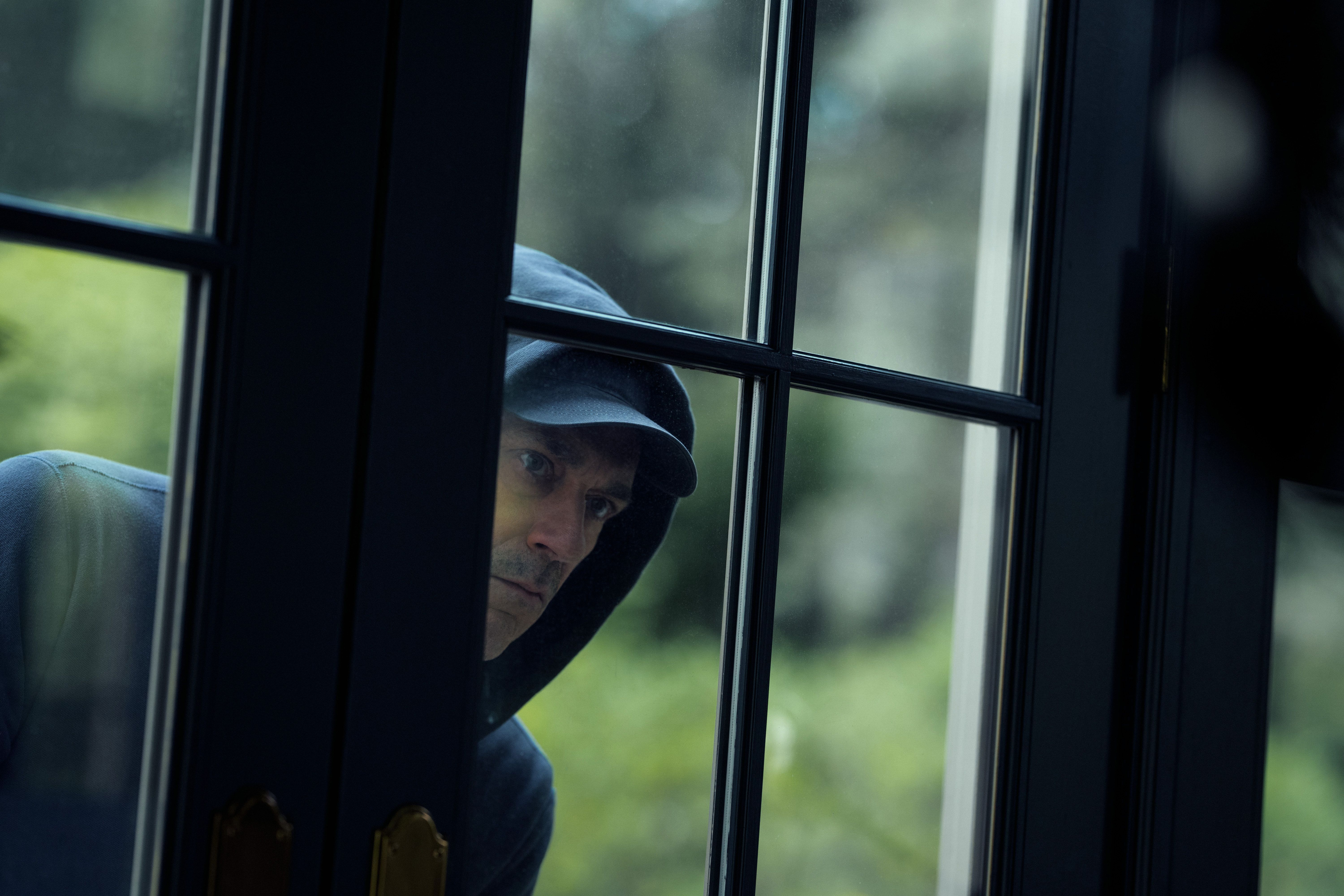 Jon Hamm em "Seus Amigos e Vizinhos" • Divulgação/AppleTV+