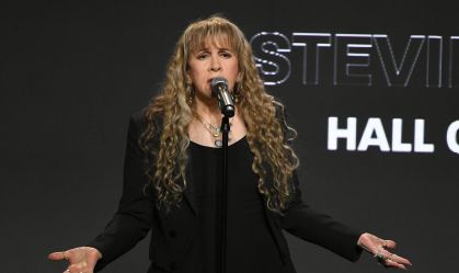 Stevie Nicks promete álbum novo com "histórias reais" após hiato de 14 anos