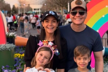 Thaís Fersoza comemora aniversário em família