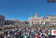 Funeral do papa Francisco: Timelapse mostra milhares de fiéis se reunindo