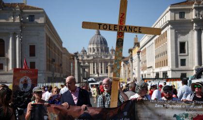 Manifestação contra abuso sexual clerical no Vaticano