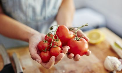Tomate pode ser um aliado contra o câncer; veja por quê