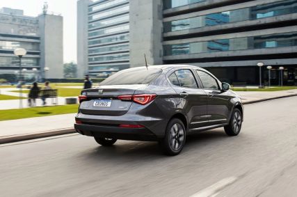 Traseira do Fiat Cronos 2026