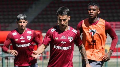 Jogadores do São Paulo em treinamento