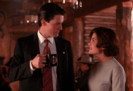 "Twin Peaks" completa 35 anos: série está em streaming gratuito; veja qual