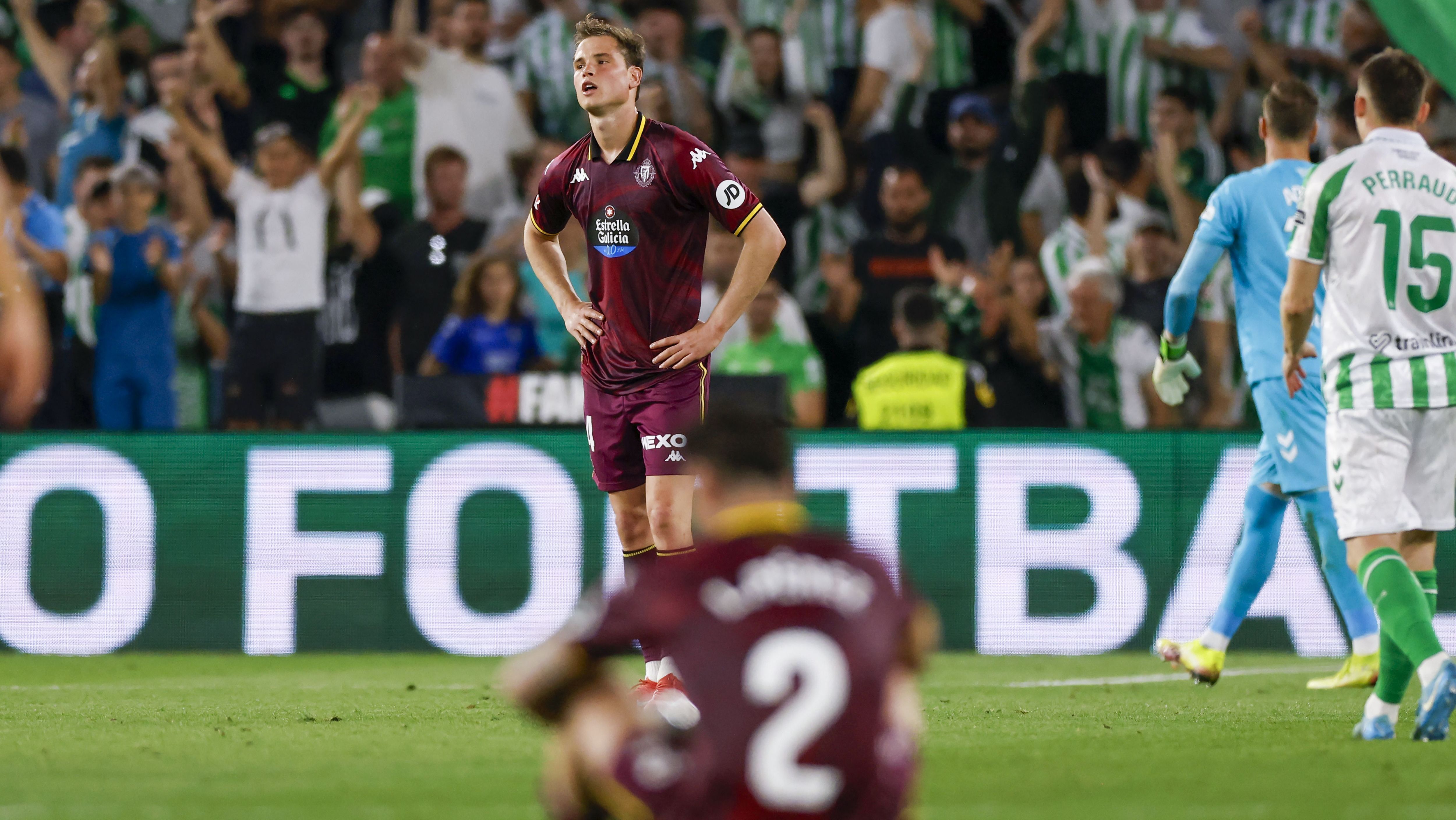 Valladolid foi rebaixado após derrota de goleada para o Real Betis