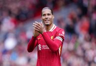 Liverpool renova com Virgil van Dijk por mais duas temporadas