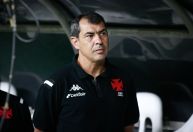 Vasco anuncia demissão de Fábio Carille