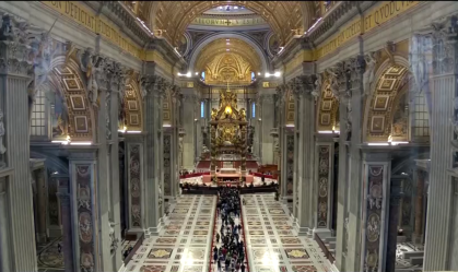 Último dia de adeus ao papa Francisco: milhares se reúnem no Vaticano