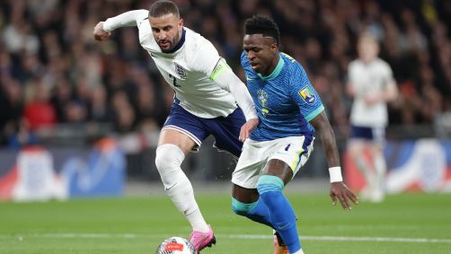 Vinicius Jr em ação pela Seleção Brasileira no amistoso contra a Inglaterra