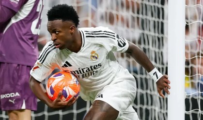 Vinicius Jr. perde pênalti, faz gol, mas Real Madrid sofre derrota em casa