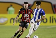 Com pênalti anulado, Vitória perde para o Cerro Largo na Sul-Americana