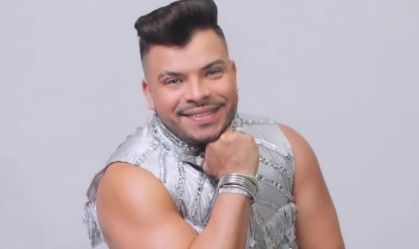 Cantor de forró morre após complicações causadas por monkeypox no Pará