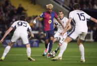Em duelo de golaços, Barcelona e Inter de Milão empatam na Champions League