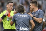 Após polêmicas, CBF anuncia treinamento para árbitros da Série A