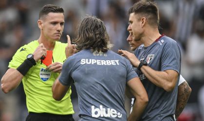 Zubeldía discutiu com árbitro durante confronto do São Paulo com o Atlético-MG