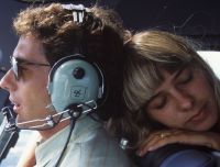 Adriane Galisteu deixa mensagem para família de Ayrton Senna em série